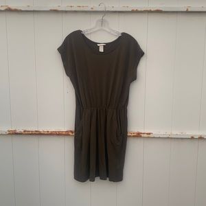 Olive green H&M T-shirt dress!!!